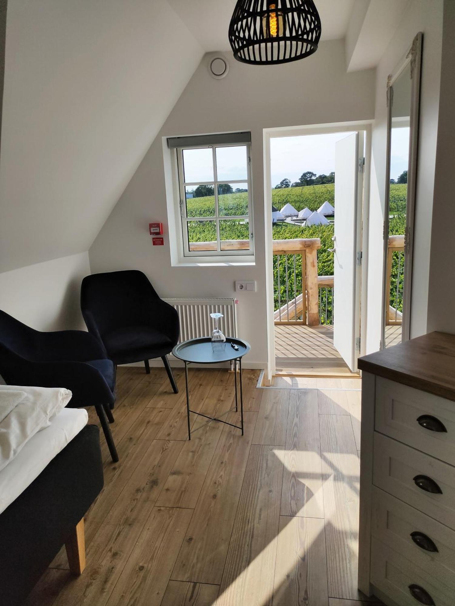 Vingarden I Arild Hotel Luaran gambar